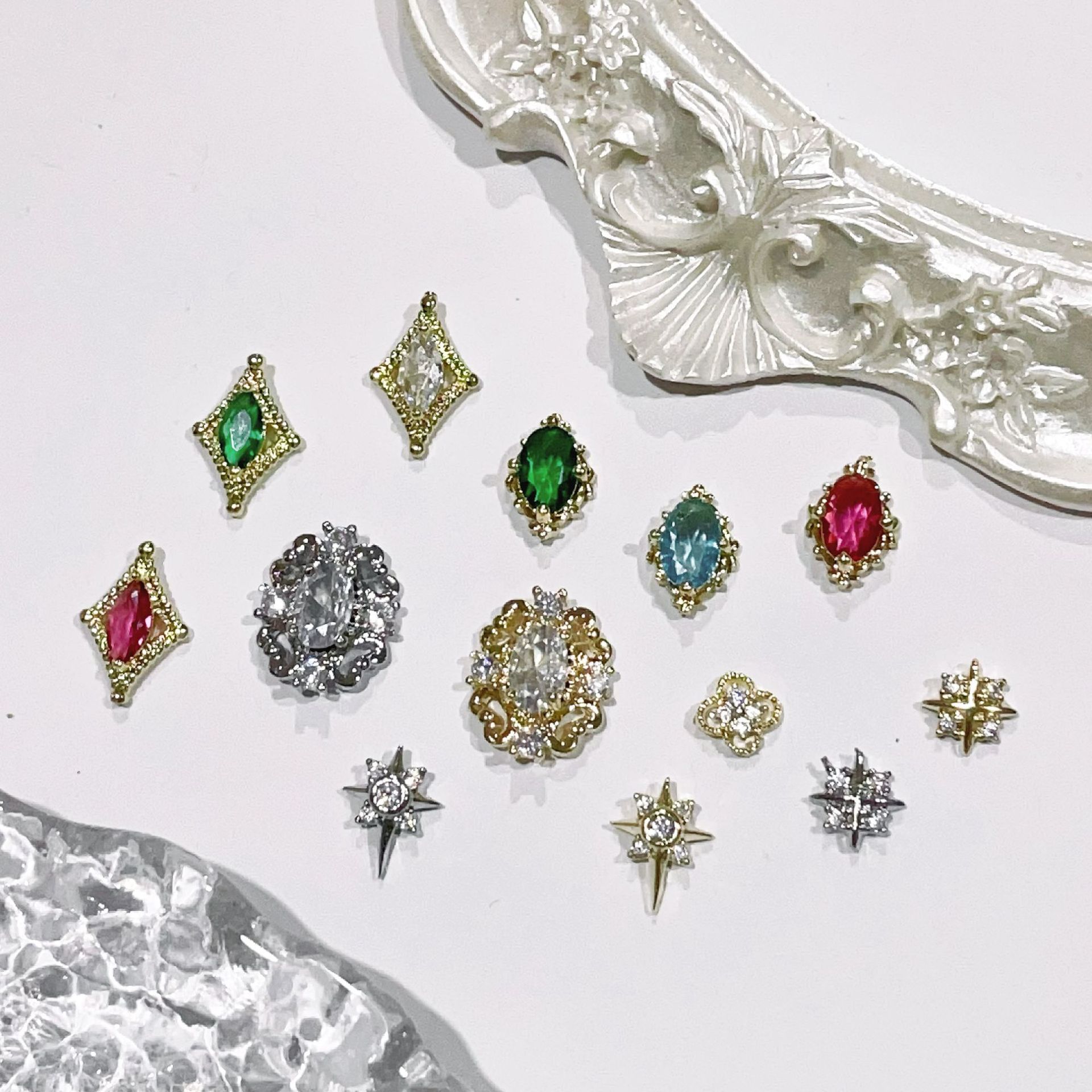 5Pcs Luxury Retro Zircon Nail  - đánh giá và giá Nail Art Xl
