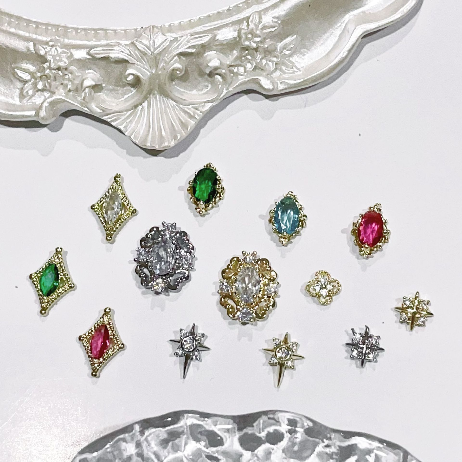 5Pcs Luxury Retro Zircon Nail  - đánh giá và giá Nail Art Xl