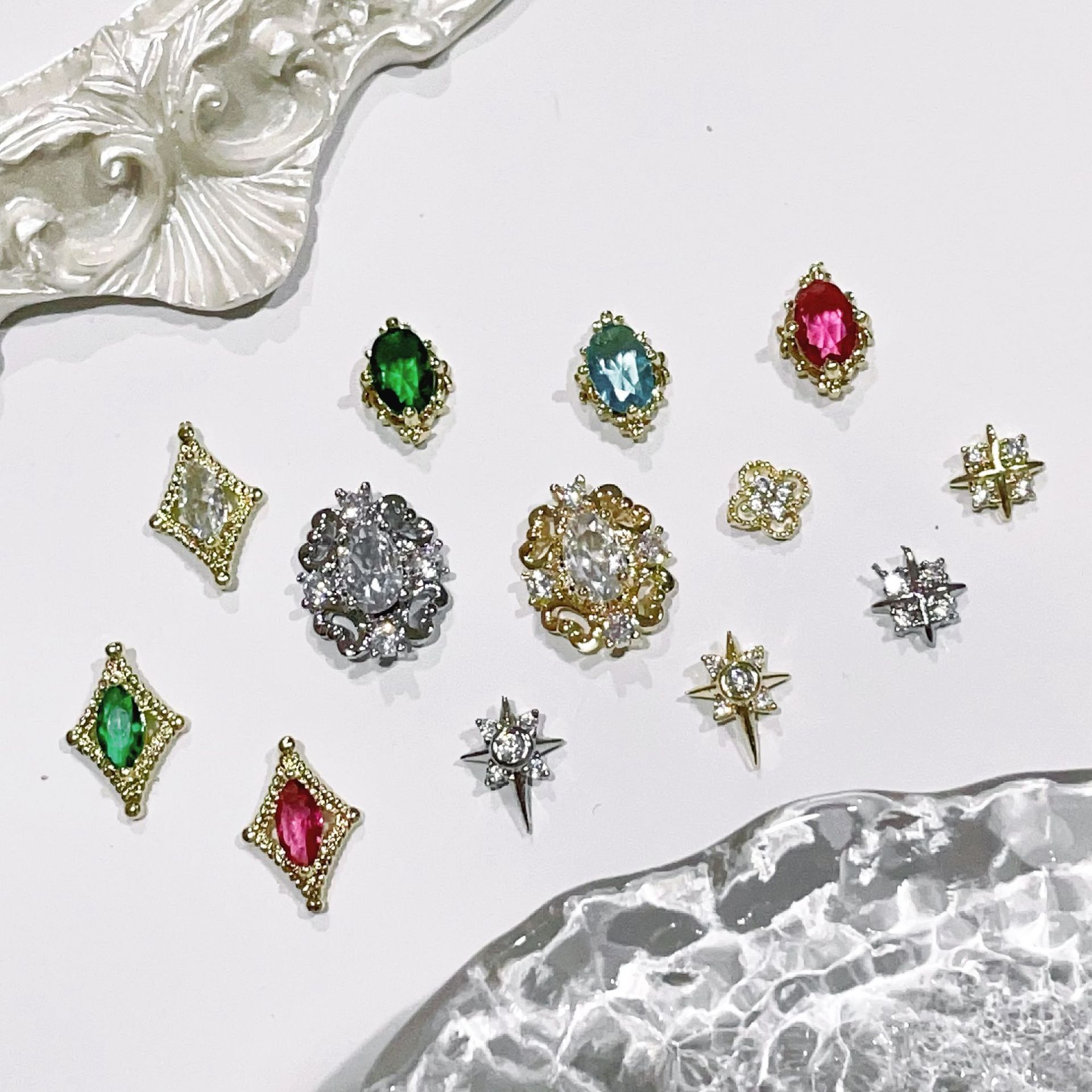 5Pcs Luxury Retro Zircon Nail  - đánh giá và giá Nail Art Xl